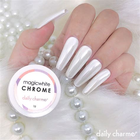 Daily Charme Magi White Chrome Powder: The Ultimate Nail Trendsetter